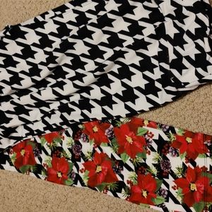 Ladies Stretch Pants With Poinsettias Holidays